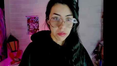 Snapshot of black_lady_05 chatting on February 9, 4:27 am millie online show from February 9, 4:27 am