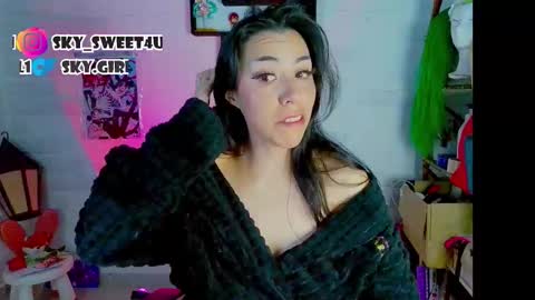 Snapshot of black_lady_05 chatting on March 1, 4:36 am millie online show from March 1, 4:36 am