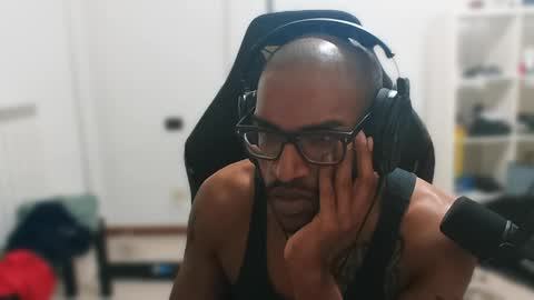 Master online show from April 18, 7:07 pm