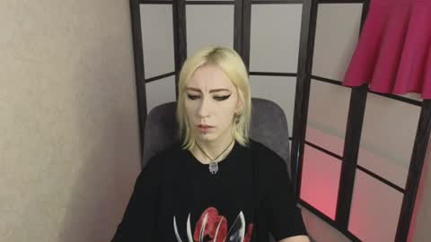 Snapshot of black_orchides chatting on July 13, 8:17 am Emily online show from July 13, 8:17 am