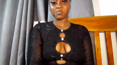 Snapshot of black_paanther chatting on June 25, 10:58 pm black_paanther online show from June 25, 10:58 pm