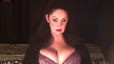 Snapshot of black_pearls chatting on January 30, 4:45 pm Sarah online show from January 30, 4:45 pm