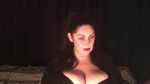 Snapshot of black_pearls chatting on October 10, 10:09 pm Sarah online show from October 10, 10:09 pm