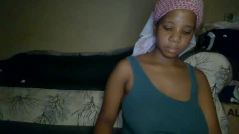 Snapshot of black_queen0111254 chatting on July 18, 12:48 am Blackqueen online show from July 18, 12:48 am