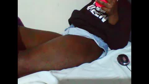 Snapshot of black_queen9 chatting on April 28, 2:27 am noel online show from April 28, 2:27 am