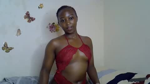 Snapshot of black_rosey chatting on November 21, 5:44 pm veraa online show from November 21, 5:44 pm