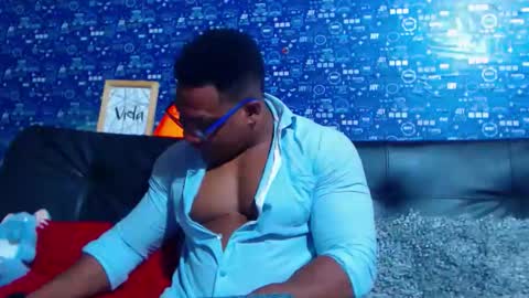 duglas online show from November 27, 3:58 pm