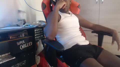 Snapshot of black_shatb chatting on March 3, 7:09 pm Black online show from March 3, 7:09 pm