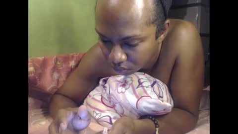 Snapshot of blackasiancockts chatting on May 1, 2:27 am Crystal online show from May 1, 2:27 am