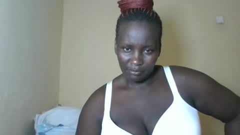 Snapshot of blackbeauty002 chatting on May 5, 7:55 pm PACIFICA online show from May 5, 7:55 pm