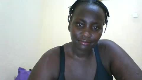 Snapshot of blackbeauty002 chatting on May 9, 11:54 pm PACIFICA online show from May 9, 11:54 pm
