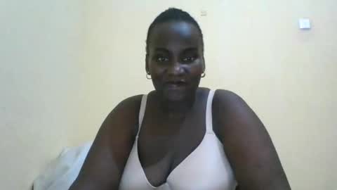 Snapshot of blackbeauty002 chatting on May 26, 8:05 pm PACIFICA online show from May 26, 8:05 pm