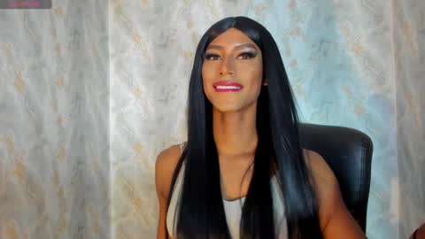 Snapshot of blackbeauty_ts chatting on January 17, 2:39 pm Nina online show from January 17, 2:39 pm