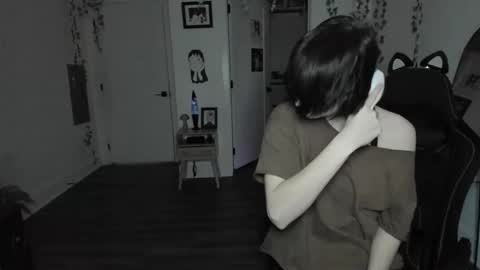 Ella online show from January 12, 11:21 pm