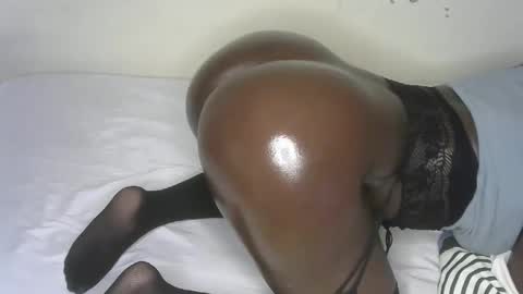 blackbhooty online show from April 4, 2:10 am