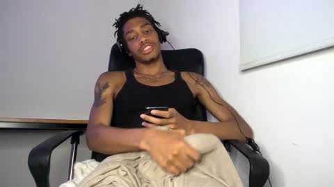 BlackBullTitus online show from May 19, 5:14 am