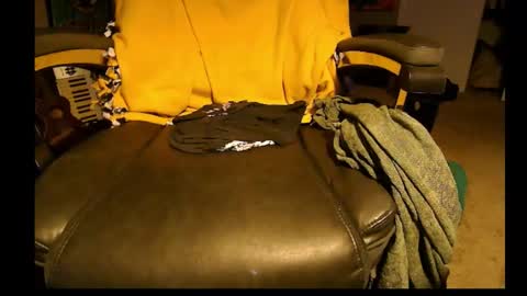 Snapshot of blackcat2701 chatting on December 9, 5:18 am gingerfun online show from December 9, 5:18 am