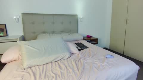 Angye online show from December 19, 1:12 am