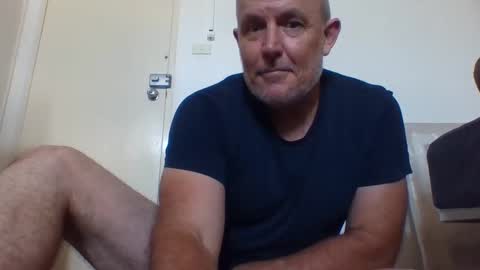 Snapshot of blackdog71 chatting on February 13, 2:56 am blackdog71 online show from February 13, 2:56 am