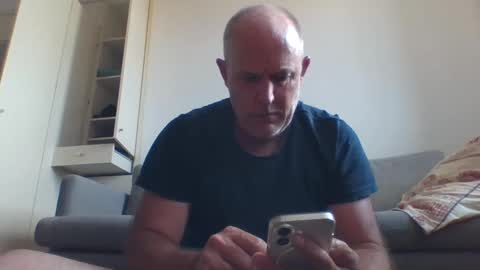 Snapshot of blackdog71 chatting on March 7, 5:40 am blackdog71 online show from March 7, 5:40 am