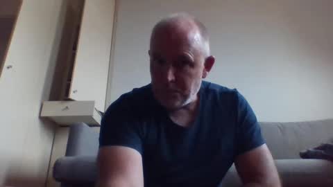 Snapshot of blackdog71 chatting on March 8, 7:49 am blackdog71 online show from March 8, 7:49 am