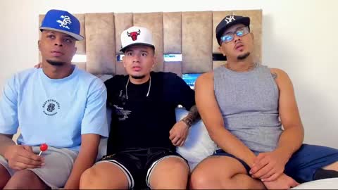 Snapshot of blackdreams1__ chatting on December 19, 11:35 pm Black Dreams online show from December 19, 11:35 pm