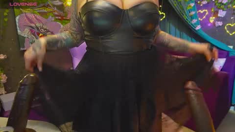 Alice online show from April 22, 5:47 pm