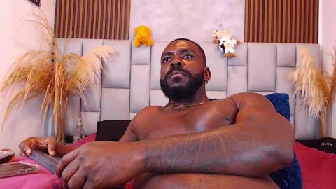 Black Emperador online show from November 6, 12:11 am