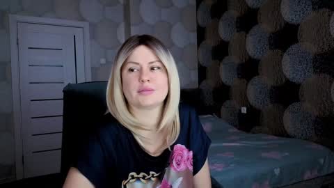 blackeyes11 online show from December 5, 7:05 am