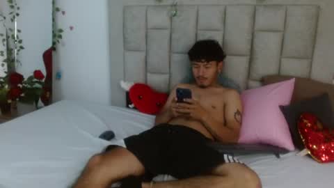 Snapshot of blackfox_desire chatting on June 13, 6:39 pm mateo online show from June 13, 6:39 pm