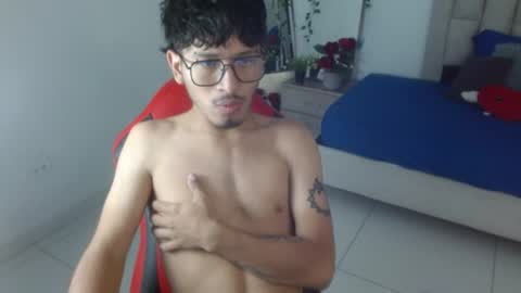 Snapshot of blackfox_desire chatting on June 18, 7:51 pm mateo online show from June 18, 7:51 pm