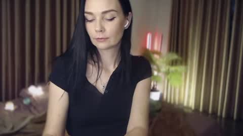 Snapshot of blackfoxy3 chatting on June 16, 9:39 pm Altushka online show from June 16, 9:39 pm