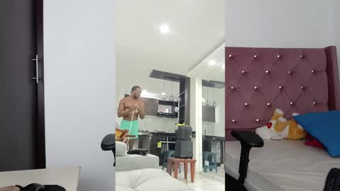 Twtter 1MikeBeckford            Onlyfns beckfordmike online show from February 24, 1:24 am