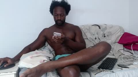 Twtter 1MikeBeckford            Onlyfns beckfordmike online show from February 20, 2:17 pm