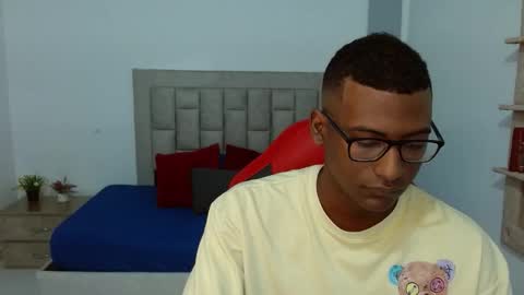 Snapshot of blackpanterhot1 chatting on October 11, 5:17 am Black panter online show from October 11, 5:17 am