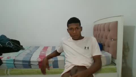 Snapshot of blackpanther_king chatting on January 12, 6:06 am blackpanther_king online show from January 12, 6:06 am