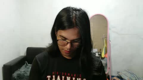 Ellez online show from December 14, 6:41 pm