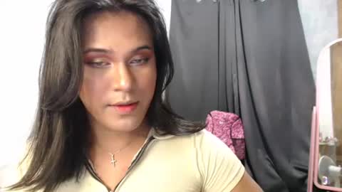 Ellez online show from October 29, 3:58 pm