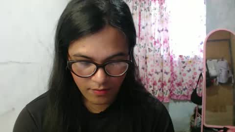 Ellez online show from February 9, 11:53 pm