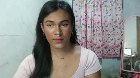 Ellez online show from April 13, 3:06 pm