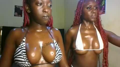 Snapshot of blackqueen2030 chatting on March 1, 4:31 pm blackqueen2030 online show from March 1, 4:31 pm