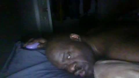 Snapshot of blackteddybear chatting on February 10, 5:33 am blackteddybear online show from February 10, 5:33 am