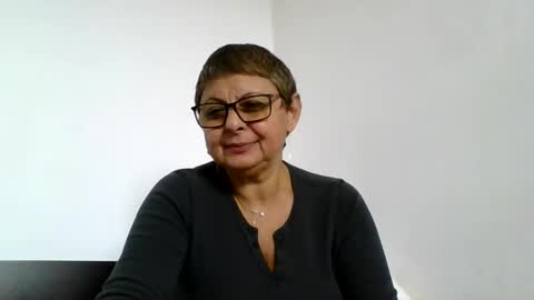 Black Widow online show from October 16, 1:34 pm