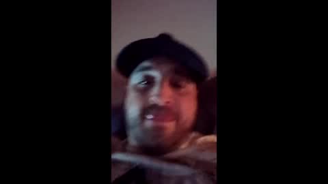 Snapshot of blahblam420 chatting on April 3, 9:29 am blahblam420 online show from April 3, 9:29 am