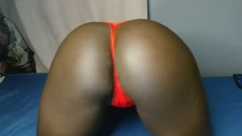 Snapshot of blair_sue chatting on May 3, 11:44 pm love online show from May 3, 11:44 pm