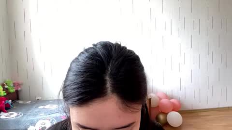 Snapshot of blairstassen chatting on March 21, 8:19 am Mila online show from March 21, 8:19 am