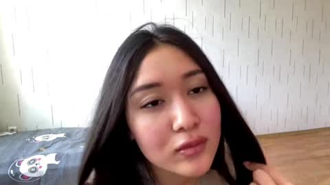 Snapshot of blairstassen chatting on March 27, 8:26 am Mila online show from March 27, 8:26 am