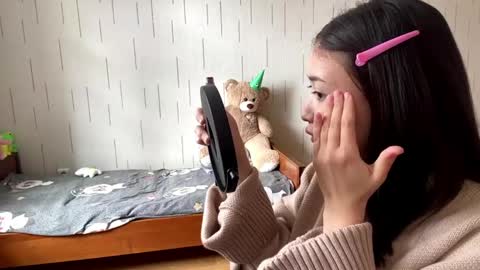 Snapshot of blairstassen chatting on April 10, 9:14 am Mila online show from April 10, 9:14 am