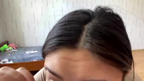 Snapshot of blairstassen chatting on April 18, 7:23 am Mila online show from April 18, 7:23 am