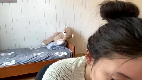 Snapshot of blairstassen chatting on May 3, 11:38 am Mila online show from May 3, 11:38 am